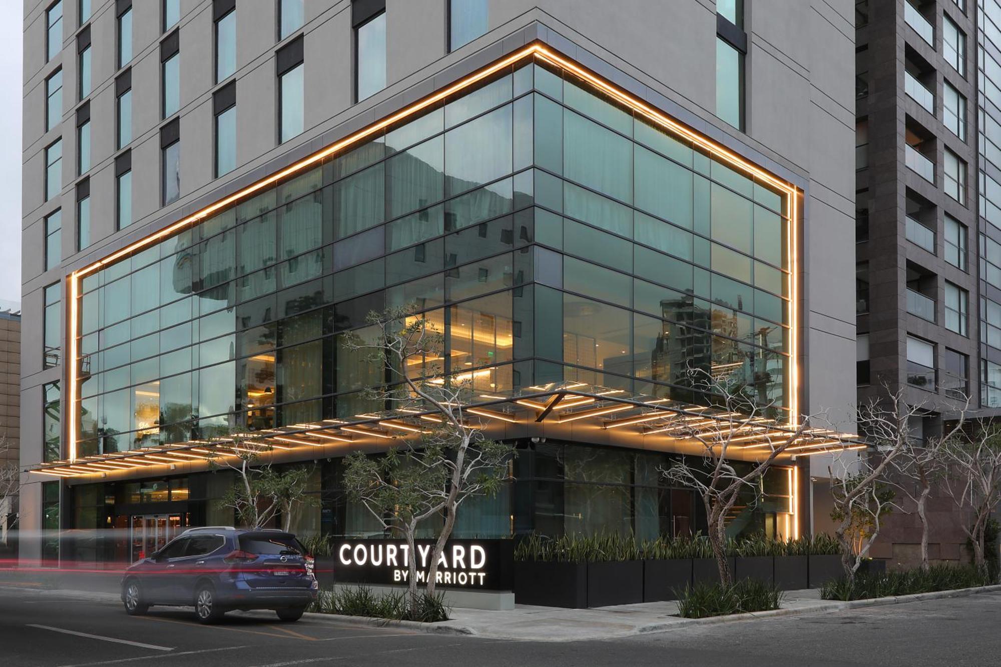 מלון Courtyard By Marriott Santo Domingo Piantini מראה חיצוני תמונה