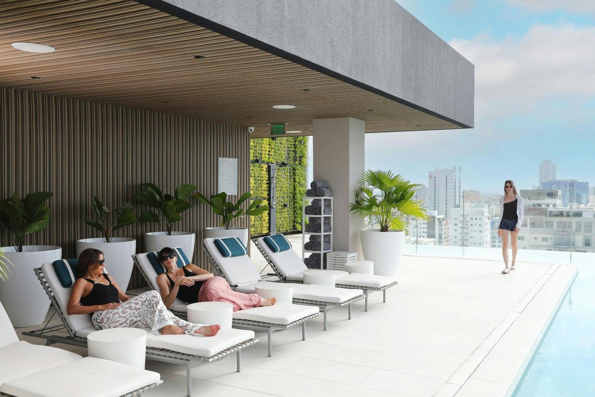 מלון Courtyard By Marriott Santo Domingo Piantini מראה חיצוני תמונה
